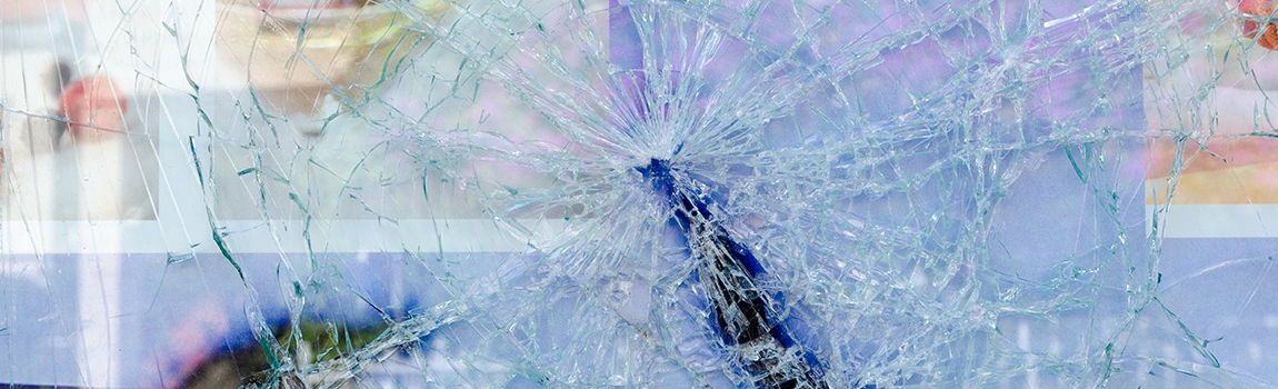 Window Broken Glass Repair in Oak Ridge, FL